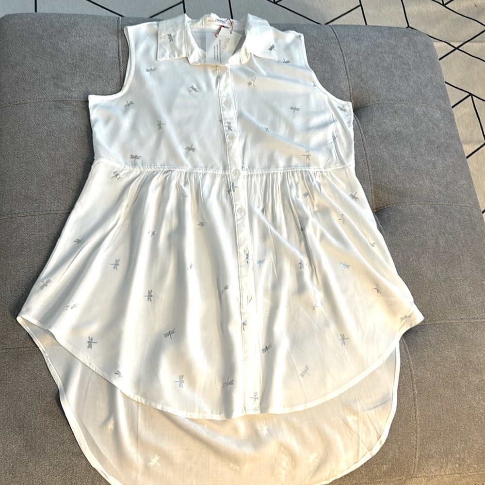 Solitaire White Tunic size L New with tags